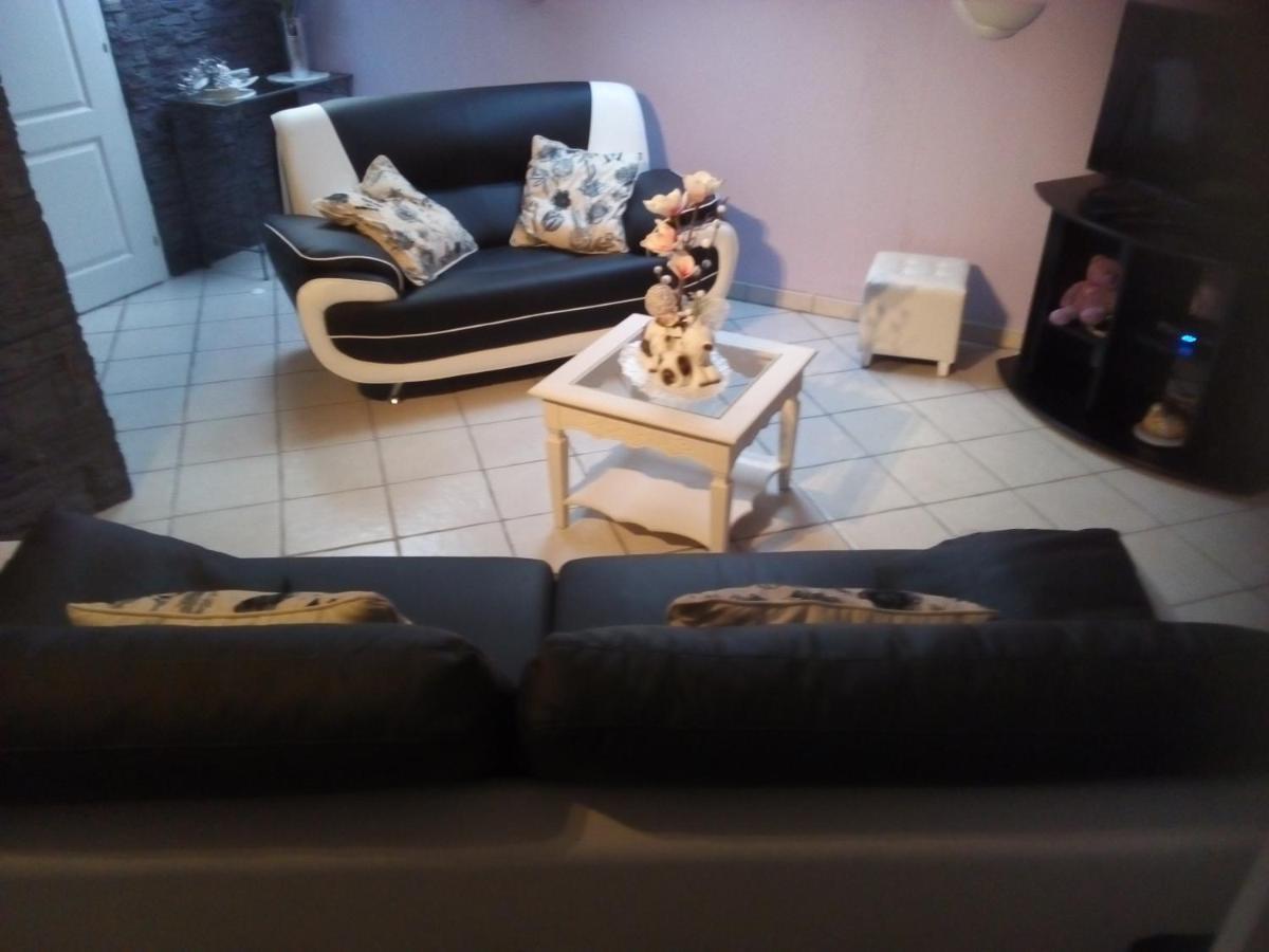 La Belle Endormie - Appartement A Fenetrange Kültér fotó