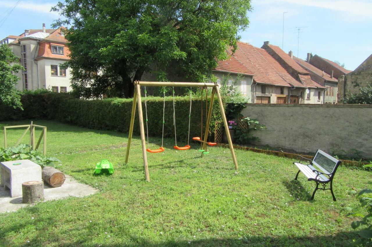 La Belle Endormie - Appartement A Fenetrange Kültér fotó